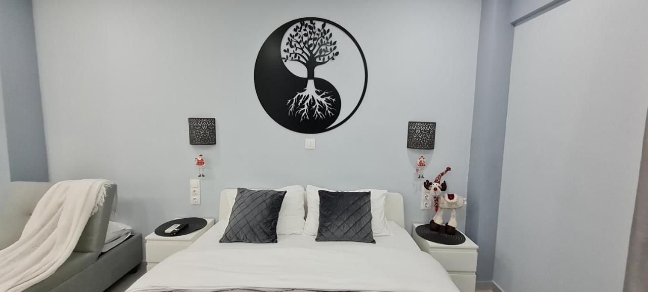 Cozy Apartment With Garden Near Town Center, Fully Renovated. Афины Экстерьер фото